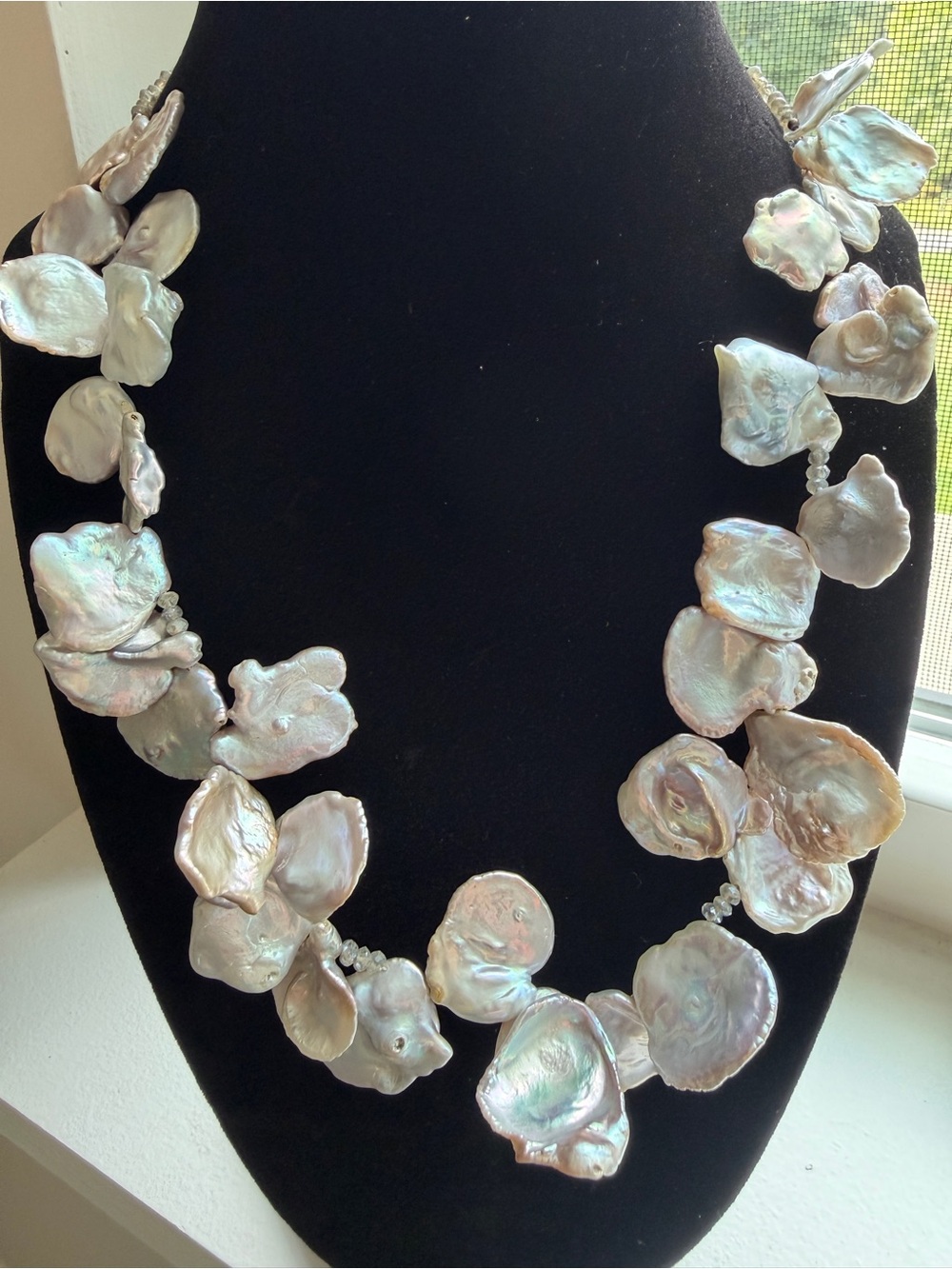 Baroque Keshi Mother-of-Pearl Petal Cornflake Necklace in Iridescent White